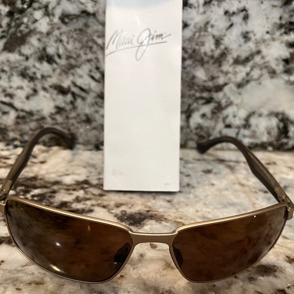 Maui Jim BACKSWING Polarized Sunglasses 709-16A Gold/Bronze Glass MSRP $349 New - Picture 2 of 16